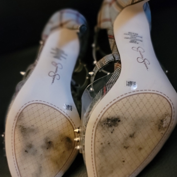 Fashionable Plaid Heels - Picture 5 of 7